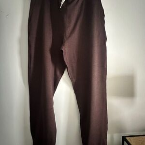 Vuori Women’s Joggers